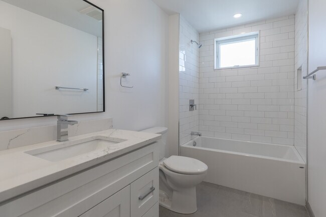 Photo - 16 Church St Unit 2