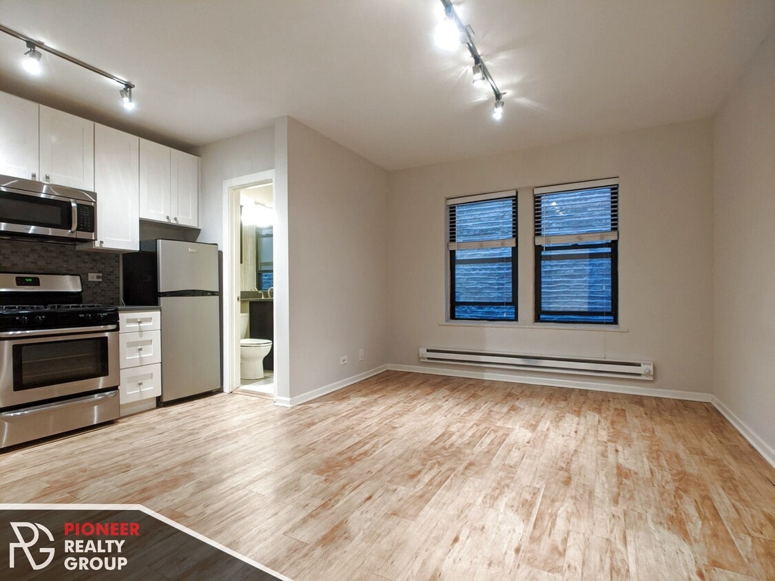 Photo - 2832 W Palmer St (Chicago, IL)