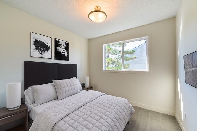 Photo - Granville Square