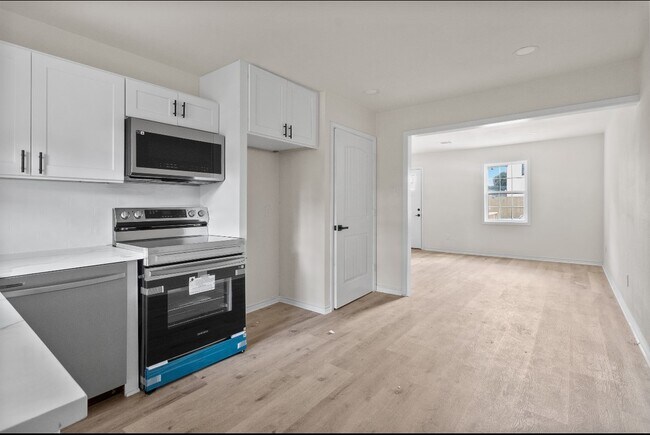 Photo - 5031 Mallow St