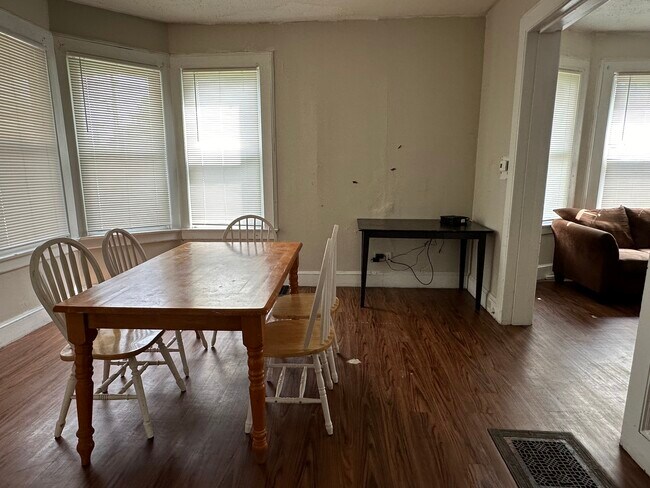 Photo - 3 Crandall St