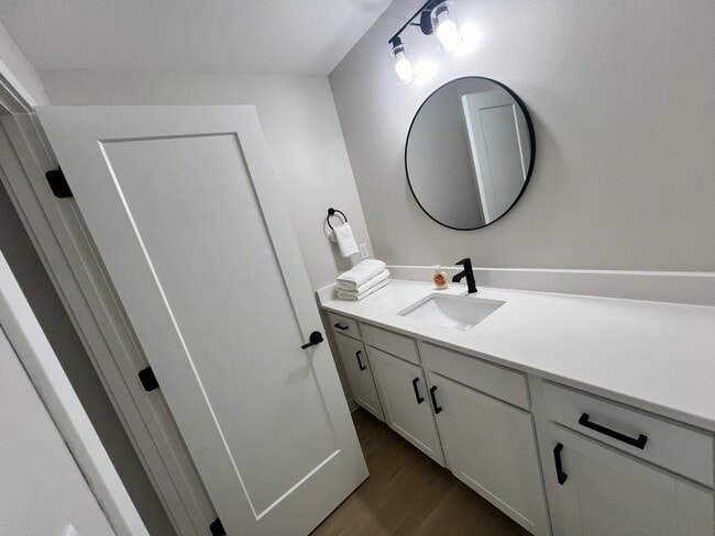 Photo - 400 S Dodge St