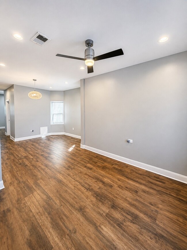 10747 S Michigan Ave Unit G