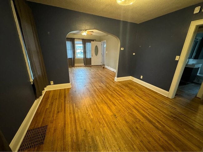 Building Photo - 4549 5th Ave S Unit 4549 5th Ave S