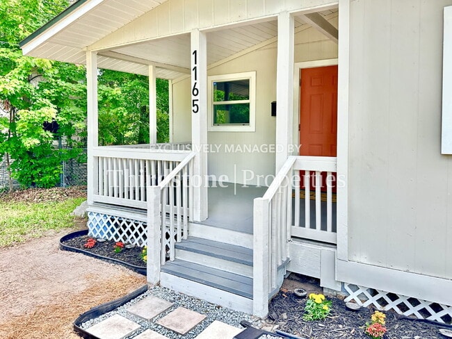 Photo - 1165 Orton St