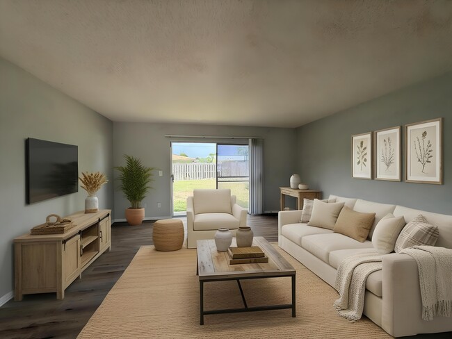 Building Photo - 1920 W Lakeview Blvd