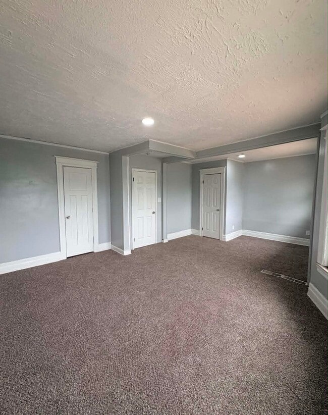Photo - 668 Pingree St