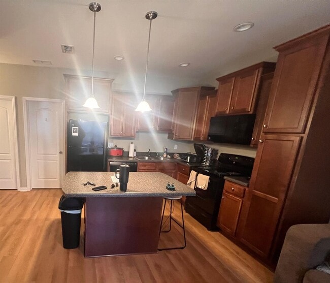 Photo - 1934 Ann Arbor Ave