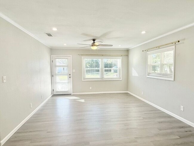 Photo - 1804 Doctor M.L.K. Jr Dr