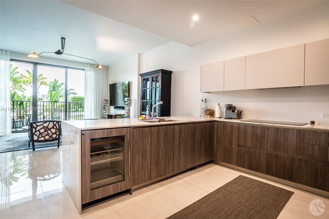 Photo - 275 Giralda Ave Unit C4