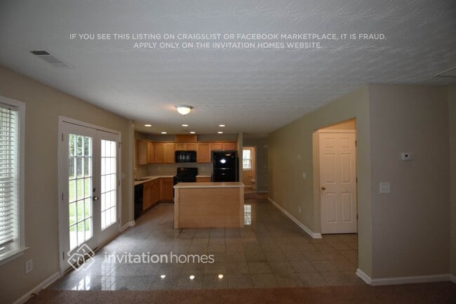 Photo - 2327 Pierce Way