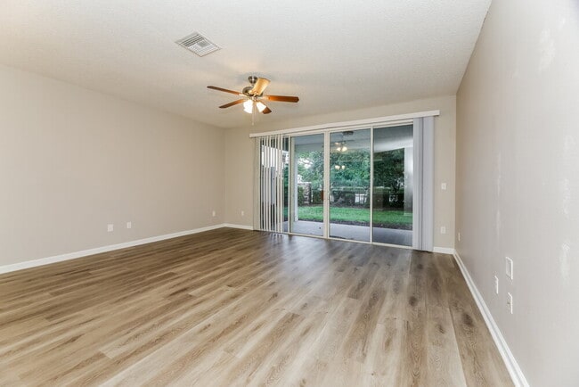 Photo - 4103 Crownwood Dr