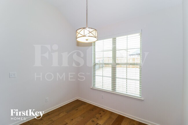 Photo - 105 Hidden Meadows Ln