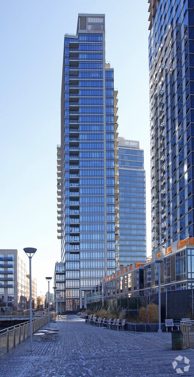 Primary Photo - One Northside Piers