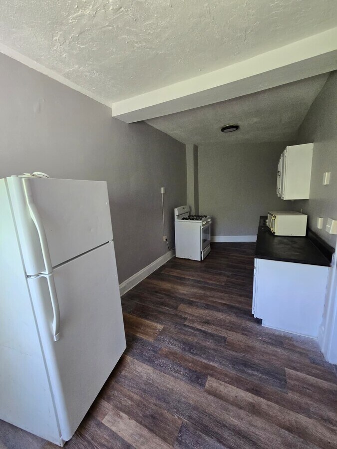 Photo - 392 E 147th St Unidad 4