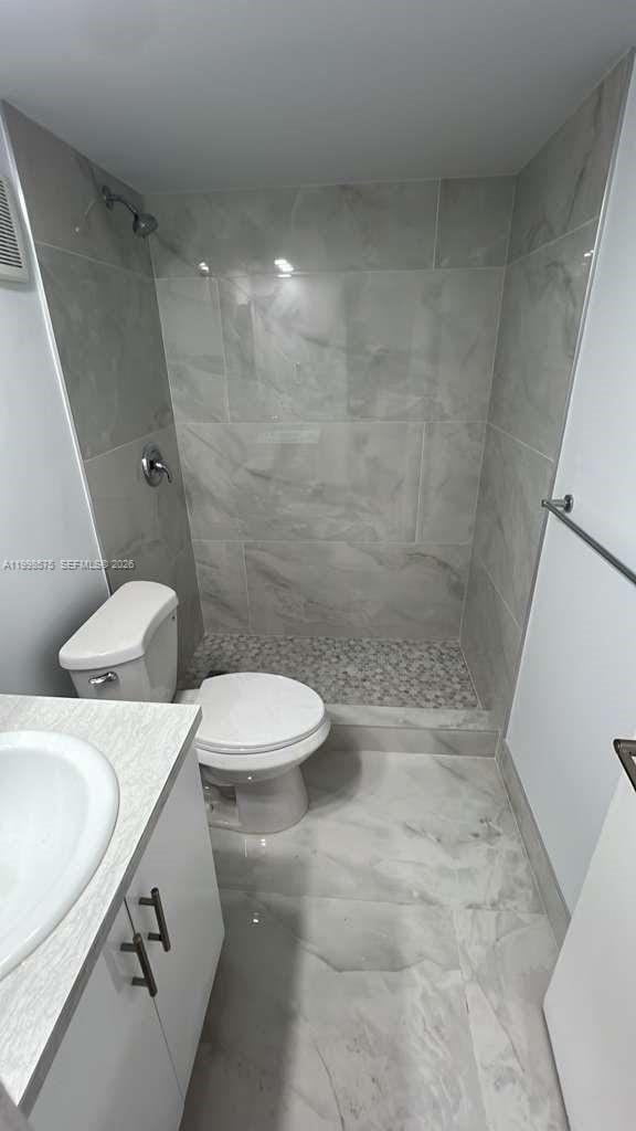 Building Photo - 4480 Palm Ave Unit 402