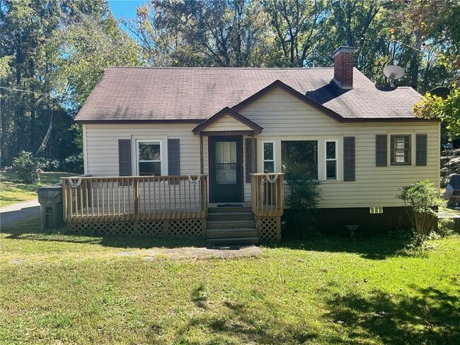 Photo - 122 Cedar St