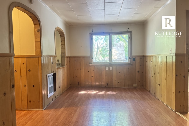 Photo - East Medford Victorian Upstairs Apartment