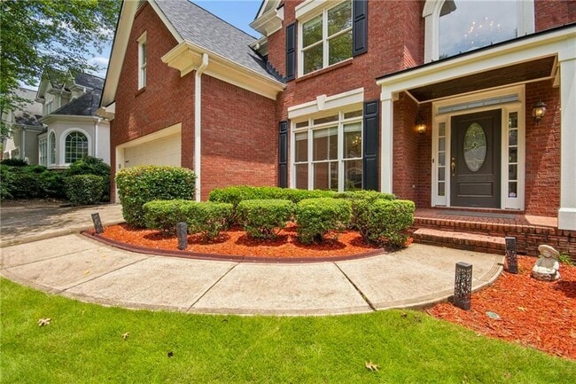 Photo - 270 Edwardton Ct