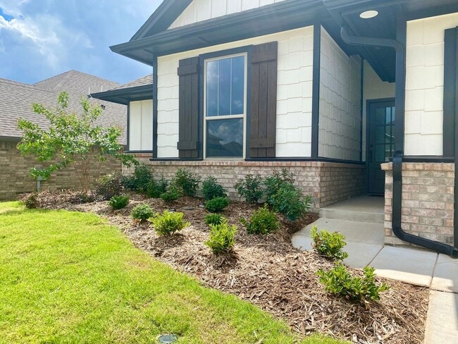 Photo - Beautiful 3 Bed, 2 Bath, 2 Car North Edmond/Arcadia
