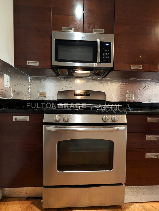 Photo - 6937 N Oakley Ave Unit 1