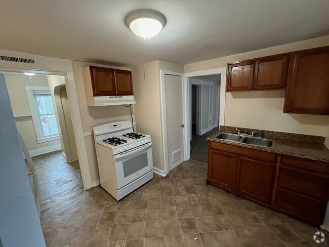 Building Photo - 60 Archibald St Unit Apt B