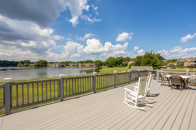 Lakeview Deck - Sunlake at Edgewater Apartments