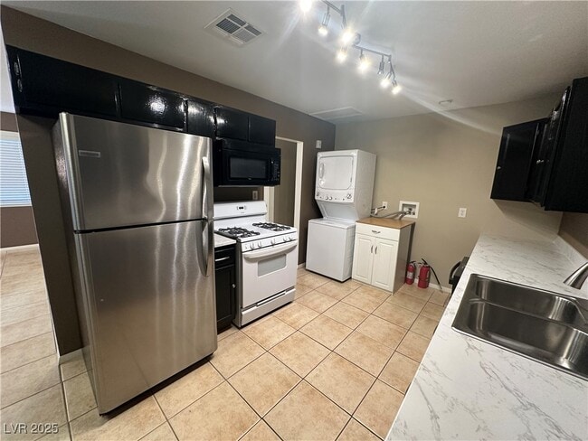 Building Photo - 3009 N Crawford St