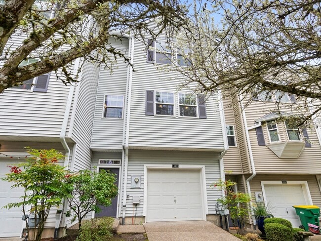 Building Photo - 14973 SW Kraft Pl