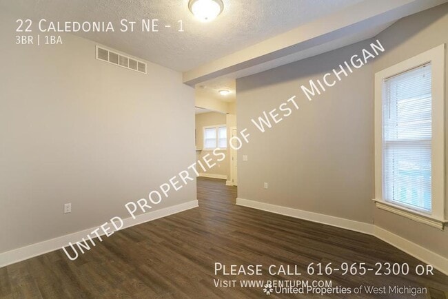 Photo - 22 Caledonia St NE Unit 1