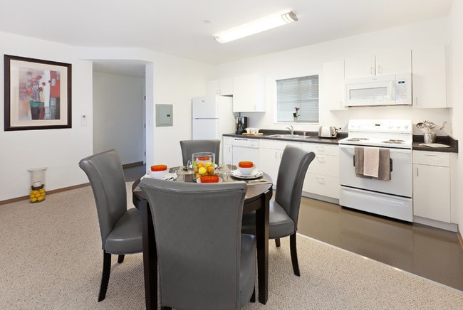 Dining / Kitchen