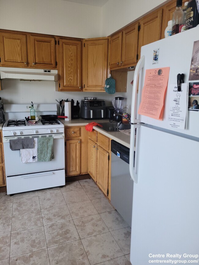 Building Photo - 10 Morgan Pl Unit 6