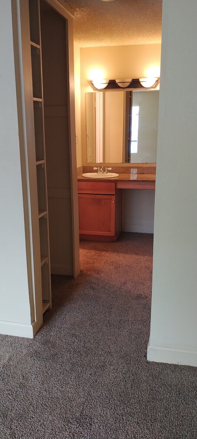 Photo - 1333 N Camino Alto Unidad 163