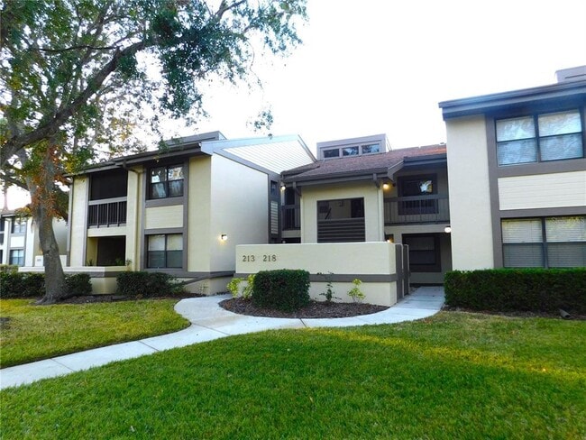 Photo - 218 Woodlake Wynde Unit 218