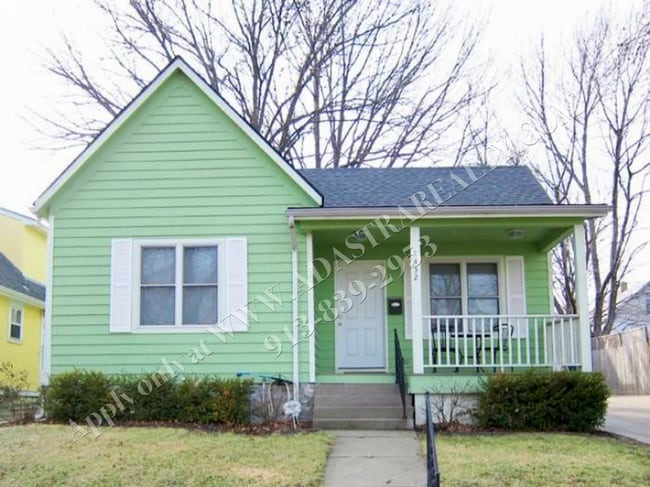 Updated 3 Bed 1 Bath Home Minutes From the... - Updated 3 Bed 1 Bath Home Minutes From the...