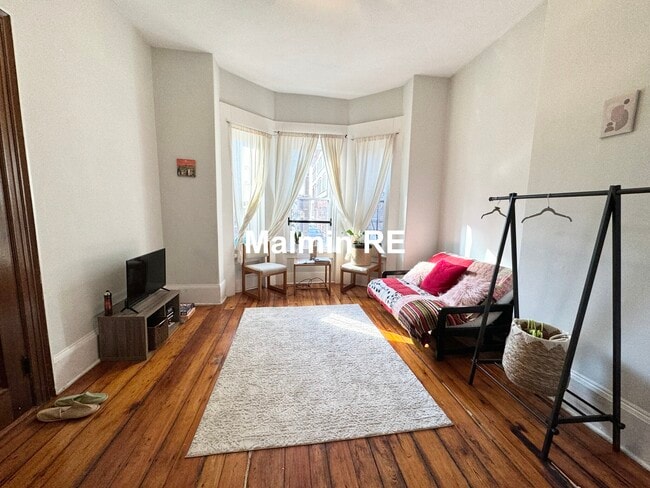 Photo - 94 Pleasant St Unit 1