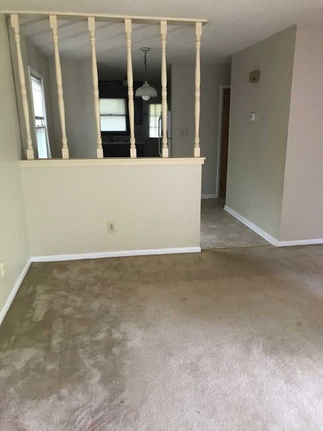 Photo - Charming 2 bed 2 bath duplex located in Newton