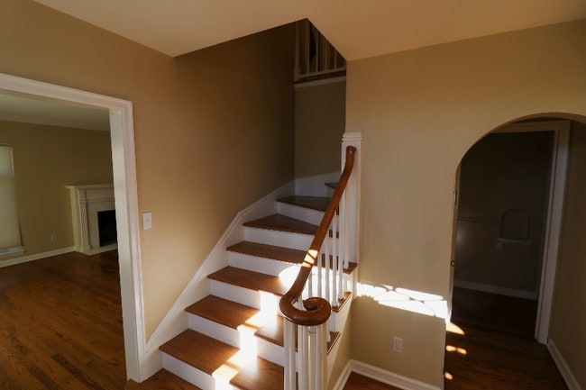 Photo - 1190 Manor Dr