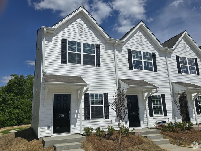 Building Photo - 3156 Fall Hls Dr Rental