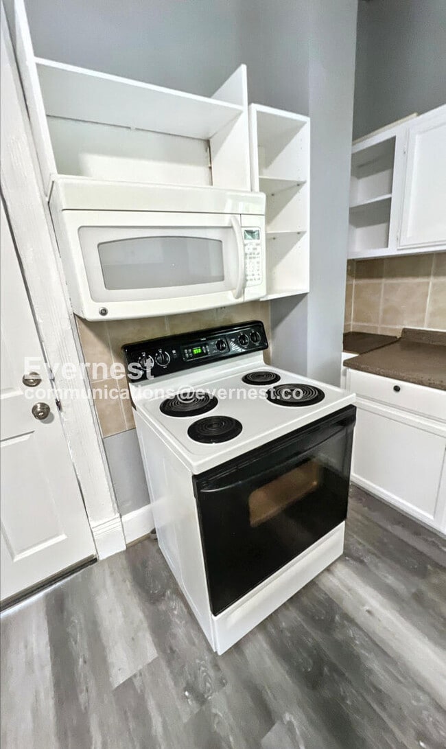 Photo - 3226 Smart Ave Unidad a