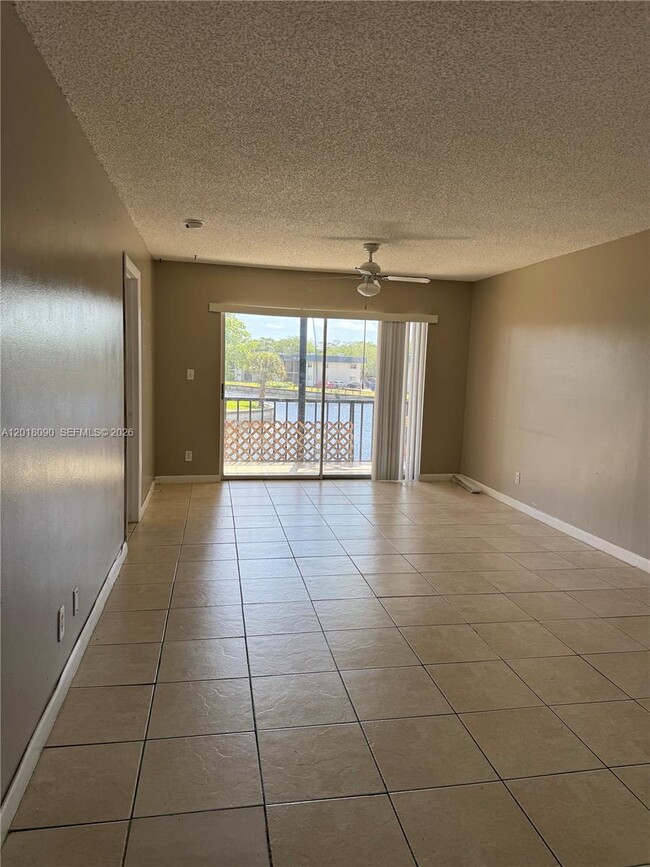 Photo - 8020 N Colony Cir Unit 209
