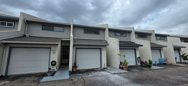 Photo - Here is your 3bed/3bath home on the water!
