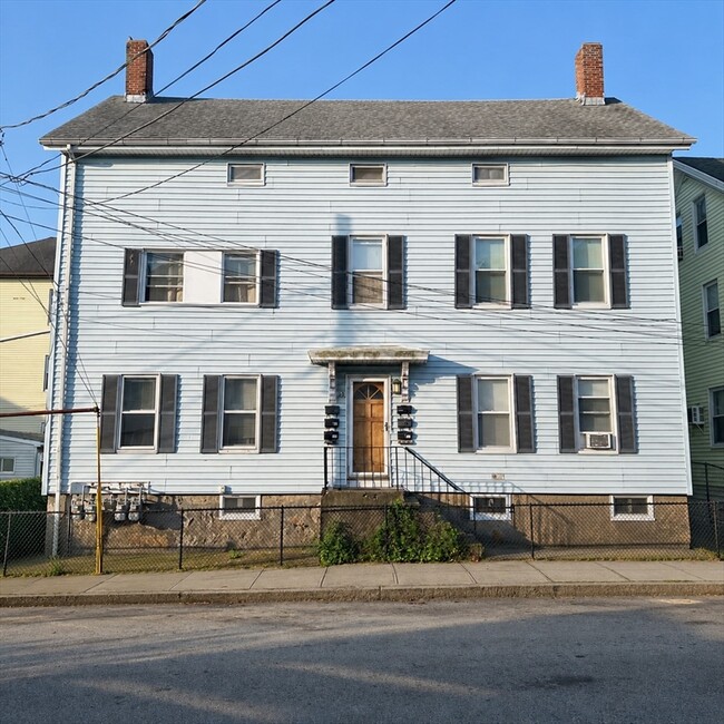 Building Photo - 23 Brow St Unit 3E