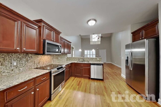 Photo - 8820 Cole St
