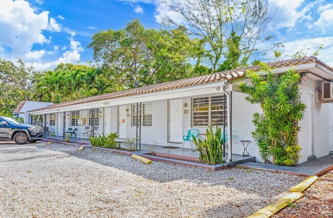 Building Photo - 540 NE 63rd St Rental