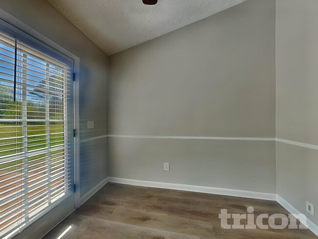 Photo - 4031 Daylily Way