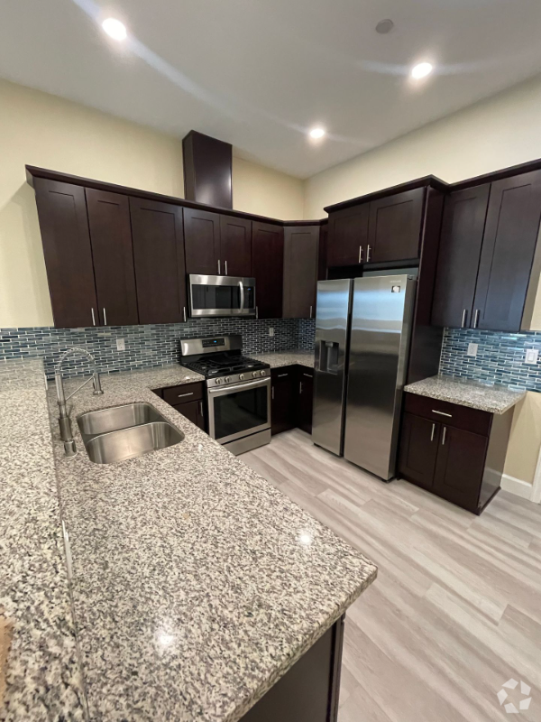 Building Photo - 2291 Dunlop St Unit 29 Rental