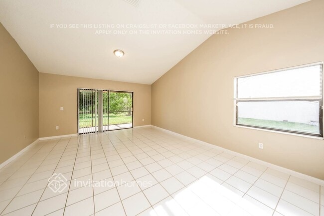5602 Aspen Ridge Cir