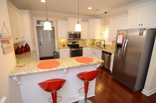 Photo - 2805 Mallory Dr NW
