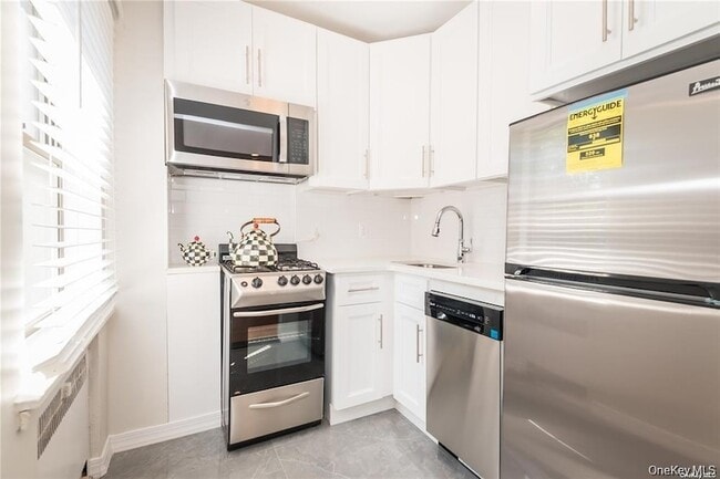 Photo - 7 Bond St Unit 3B